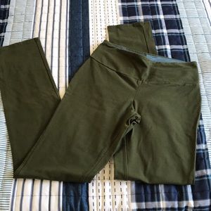 Green straight legging